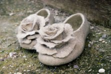 Women wool slippers whit 2 flowers ROSES